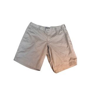 Lands End Flat Front Gray Shorts Size 16